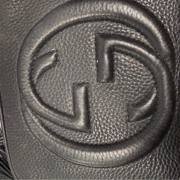 Gucci Black Leather Crossbody Bag with Tassel - Picture 8 of 12